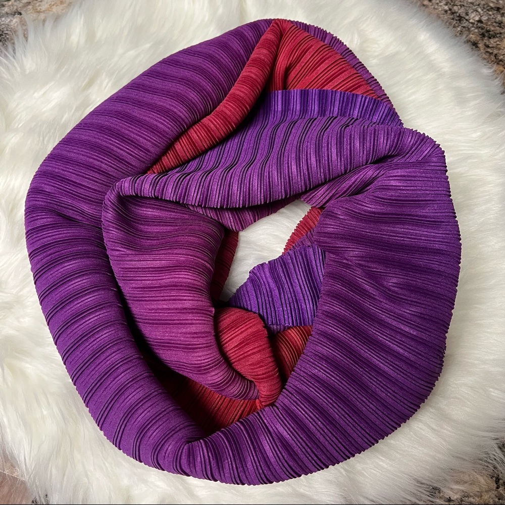 Authentic Issey Miyake Pleats Please Scarf 2 Tone Color In Purple & Red